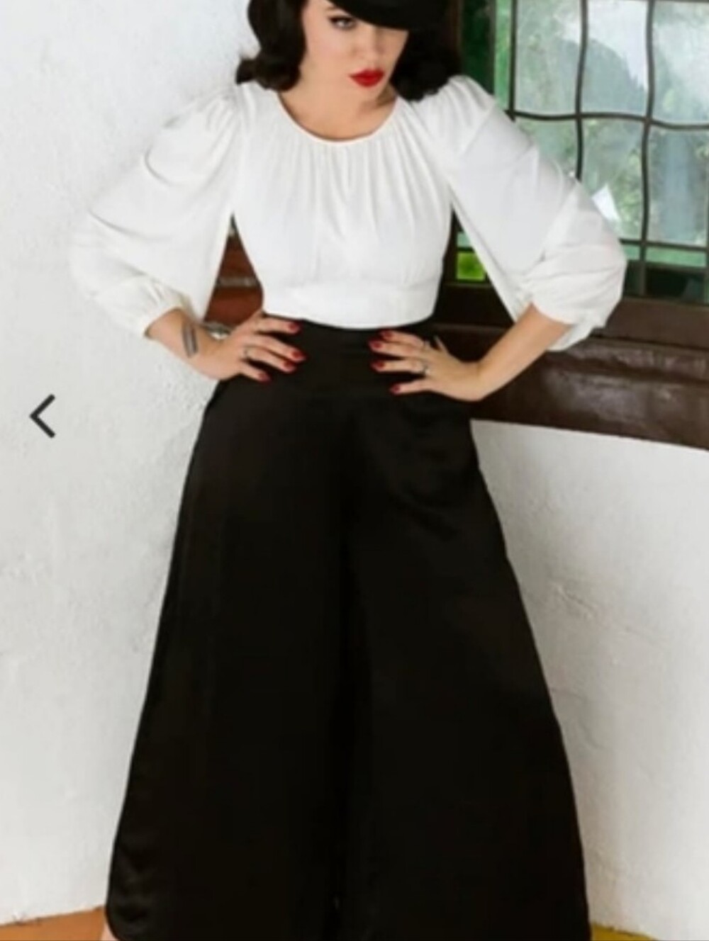 La Femme En Noir Satin Palazzo Pants - Black